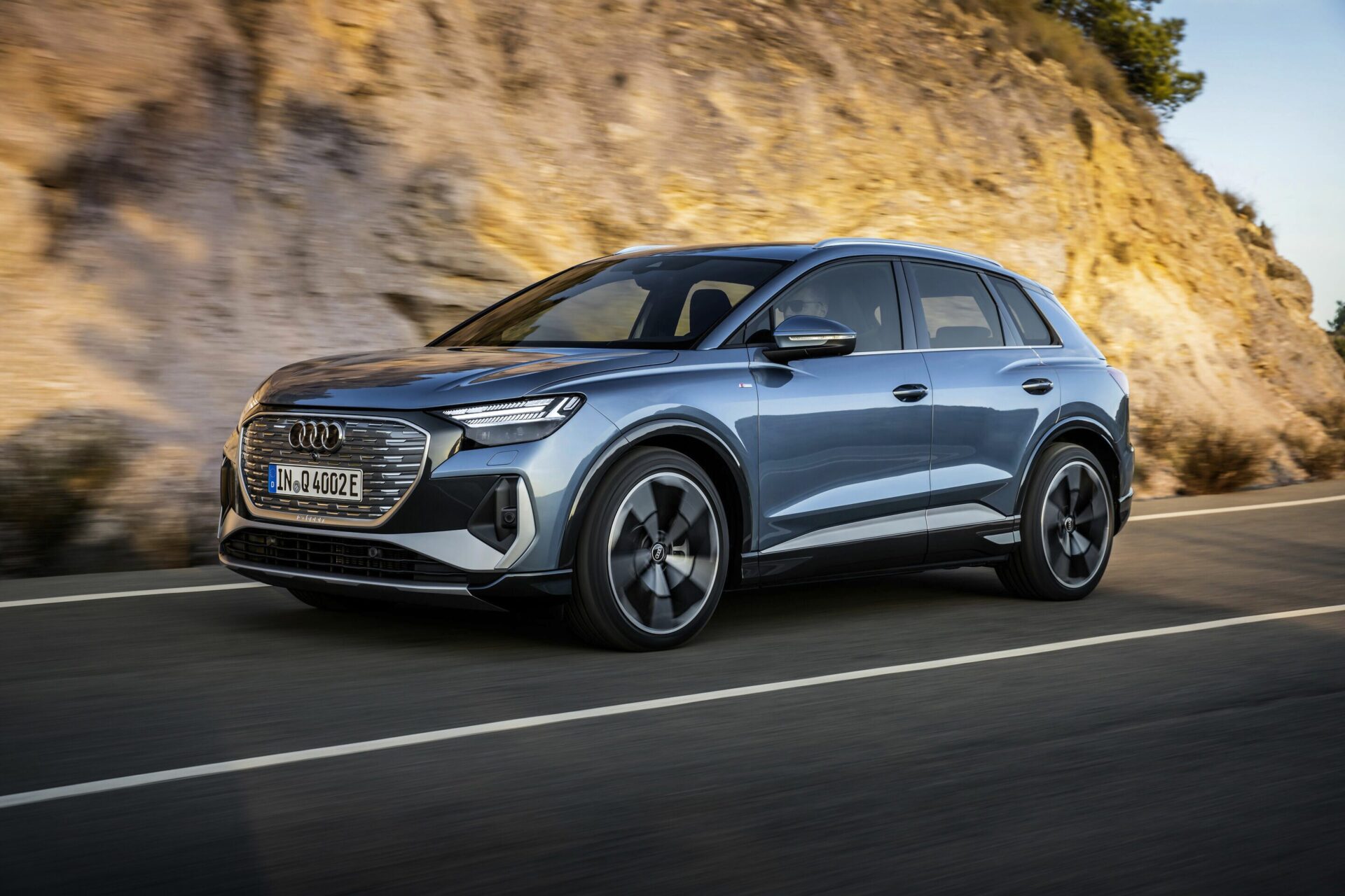 Electric, efficient and emotionally appealing: Audi Q4 e-tron and Q4 Sportback e-tron | Gvlin